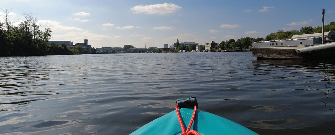 Bild von der Paddeltour um die Billerhuder Insel mit Blick auf den Bullenhuser Kanal am Ende der Billerhuder Insel